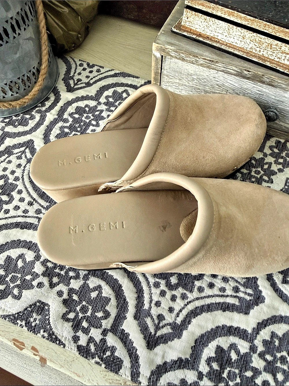 M. Gemi The Greta Pointed Toe Mules in Beige US 8.5